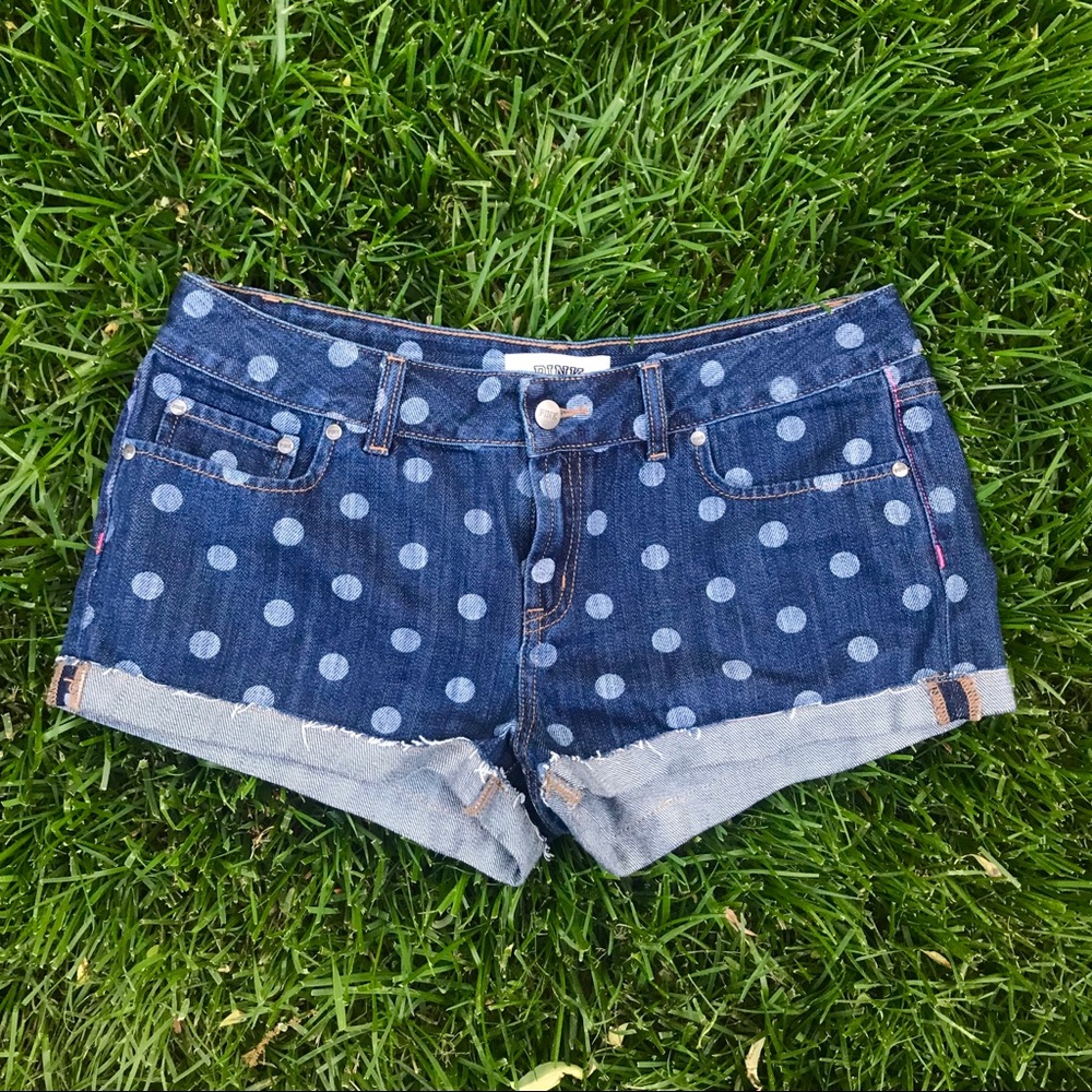 NWOT • Victoria’s Secret PINK •Jean Shorts • 8